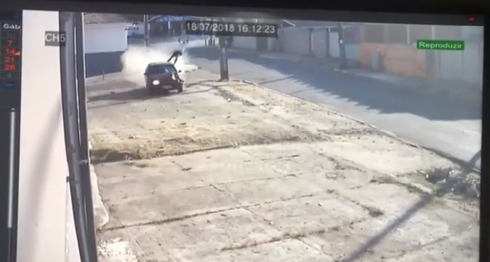 arrollan a sujeto con un coche